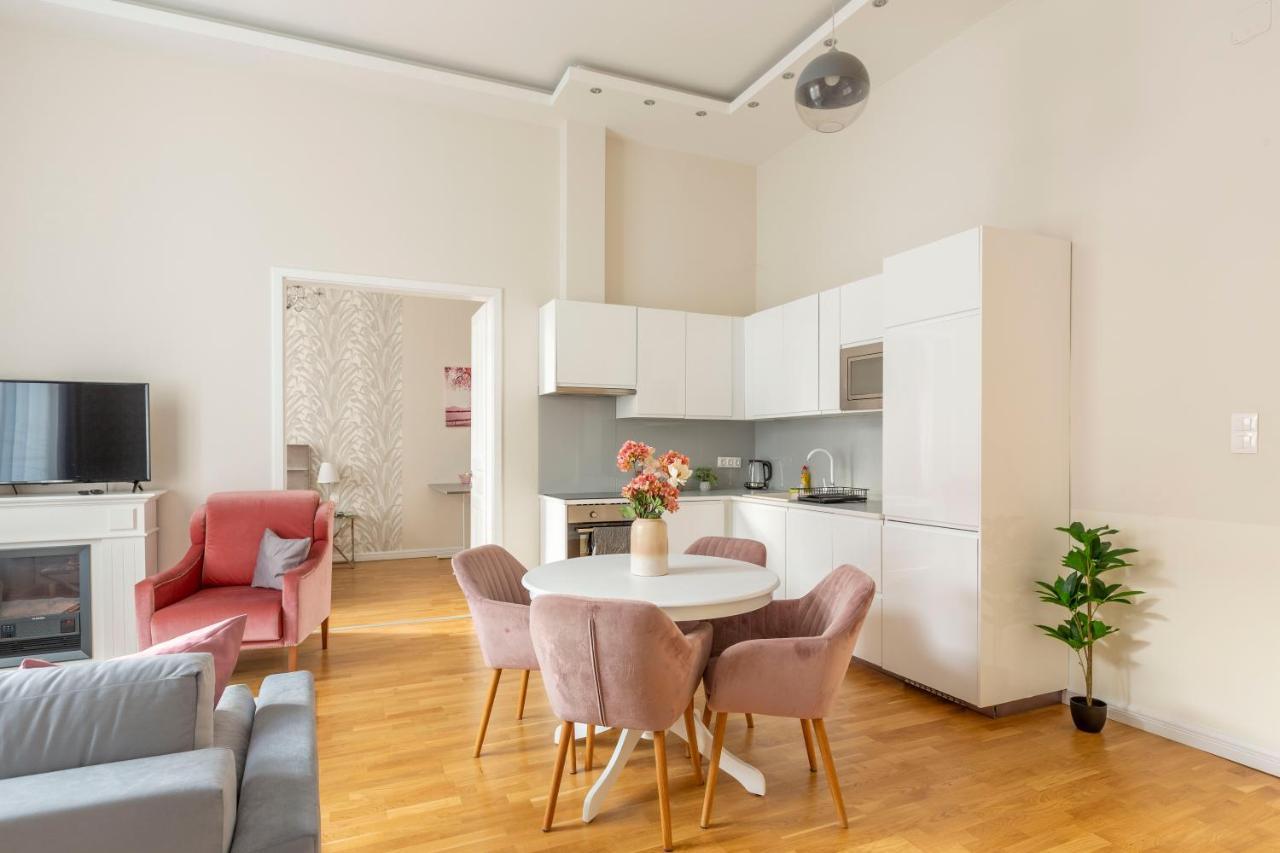 Luxury 3Bedrm 2Bathrm Apartment With Danube River View Budapest Exterior photo