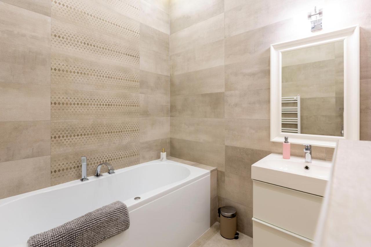 Luxury 3Bedrm 2Bathrm Apartment With Danube River View Budapest Exterior photo